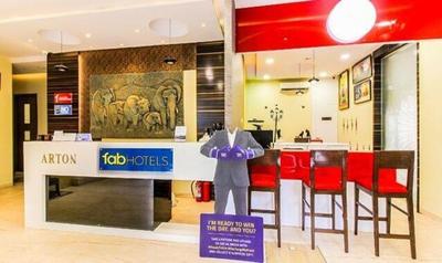 Fabhotel Arton Suite
