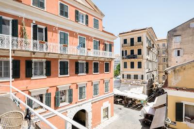 St Spyridon Cosy Apartment
