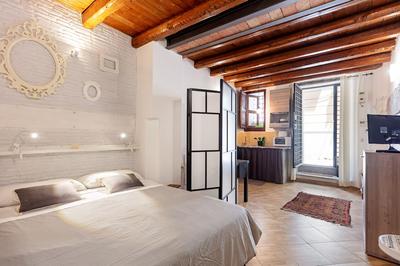 Palermo Palazzo Reale Modern Studio