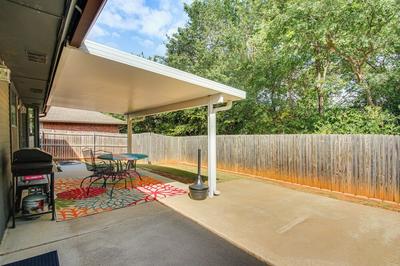 5 Mi to University of Oklahoma: Home w/ Patio!