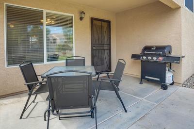 Bright Peoria Home w/ Gas Grill & Fire Pit!