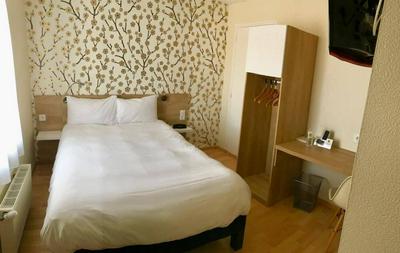 Logis Hotel Restaurant Le Laurier Fleuri