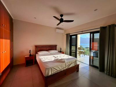 Tropical Secrets Holiday Apartments