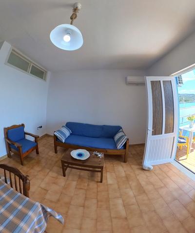 Top Floor Beach Front Apartment