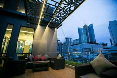 Wealth Lodge Asoke by Favstay