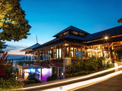 Victoria Cliff Hotel & Resort