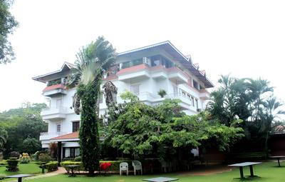 OYO 1839 Hotel Royal Inn