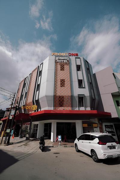 Front One Budget Hotel Slamet Riyadi Solo