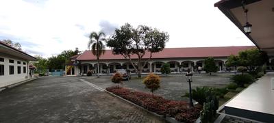 OYO 93051 Wisma Syariah Buloe Near Lapangan Abubakar Lambogo Batili Enrekang