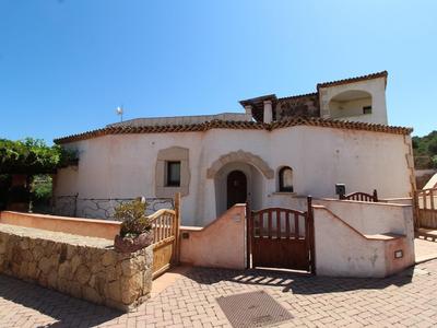 Holiday House, La Conia Cannigione