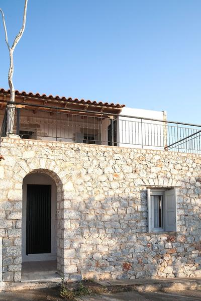 Unique Hideaway with Serene Panoramic views