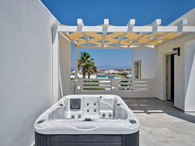 Naoussa Boats Suite - Blue Sandy Getaway
