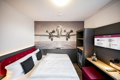 SMARTY Airport Cologne Hotel