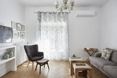 Luxury n Chic Athens Museum Apt