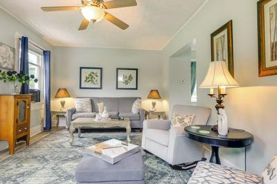 3 Mi to Dtwn: Dog-friendly Retreat in Dayton
