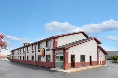 Super 8 by Wyndham Crystal Lake, Billede 2