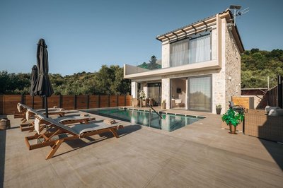 J K Villa With Private Pool