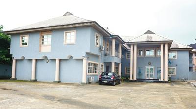 Ann's Haven Hotel & Suites