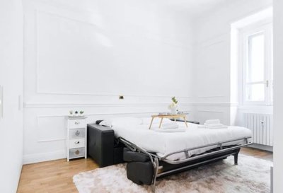 Acquileia - Stylish Loft Steps From Corso Magenta