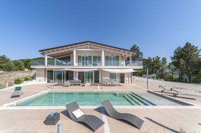 Villa Montefalcone 8 by Marche Holiday Villas