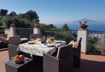 Joyce Home is an Elegant Appartament With an Amazing View on the Gulf of Naples