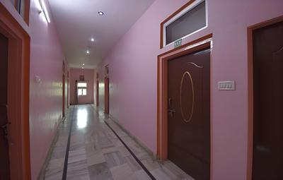 OYO 47389 Hotel Sun N Star