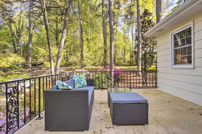 Bright Cary Home With Deck < 15 Mi to Raleigh!