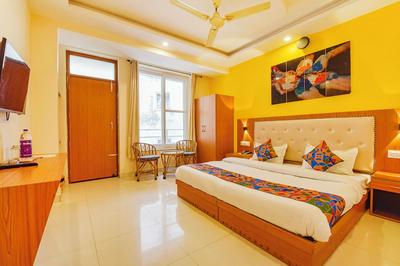 Fabhotel Aarogya Residency