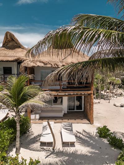 NIKEN BEACHFRONT HOTEL