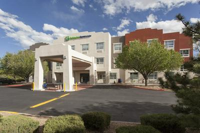 Holiday Inn Express & Suites Santa Fe by IHG