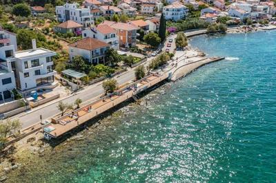 Petin - 5m From the sea - A1