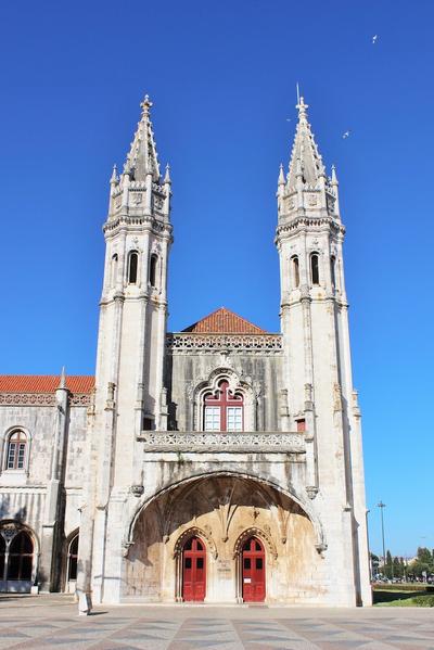 The Lisbon-Way Apartments