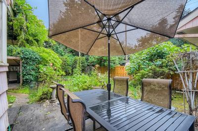 Charming Mid Century Home Near Airport & Columbia River