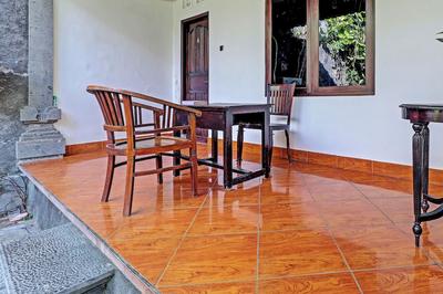 OYO 92752 882 Guest House