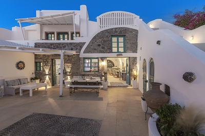 Afroessa Hotel by Caldera Houses