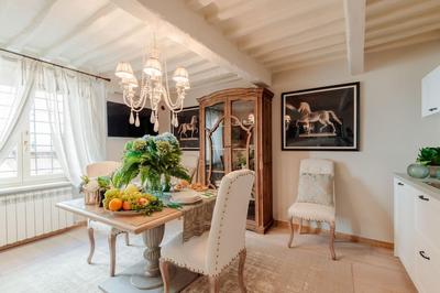 Casa Blanc in Lucca With 1 Bedrooms and 1 Bathrooms
