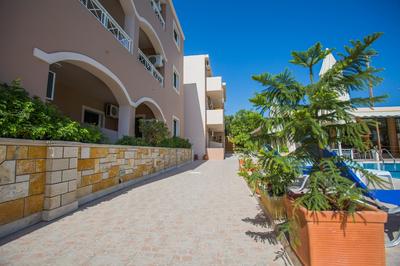 Kozanos Hotel & Suites
