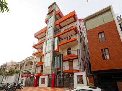 OYO Flagship 12005 Days Inn