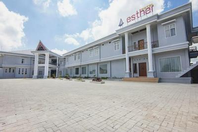 Esther Hotel