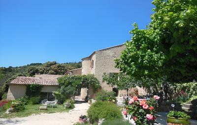 Domaine de Pierravon. Chambres d'hôtes