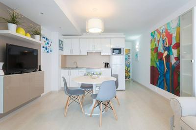 Delicious Los Cristianos,achacay,2bdr & 2bathr Beach Close Wifi Free