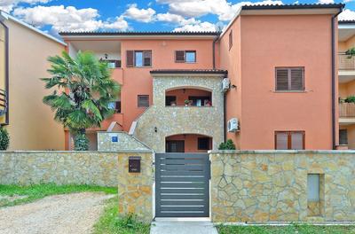 Apartments Mira 295