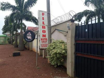 Filbon Hotel & Gardens