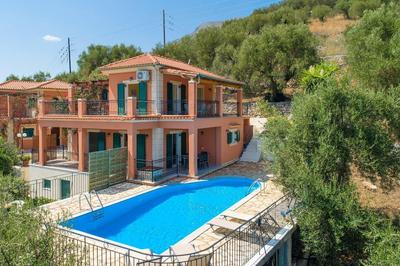 Vasillis Large Private Pool Walk to Beach Sea Views A C Wifi Car Not Required - 1026