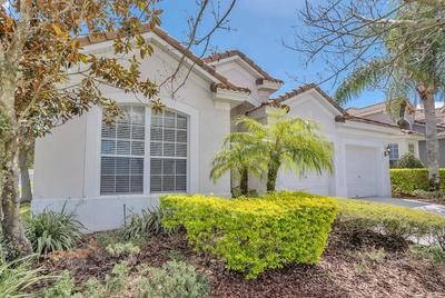 Lovely Decor and Large Pool Area! Less Than 5 Miles to Disney. #4wh633