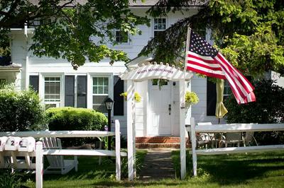 White Blossom House Inn