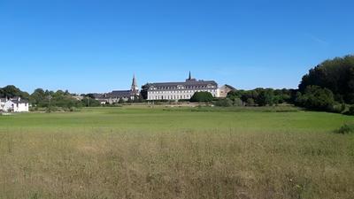 Autour Des Châteaux