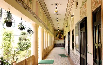 OYO 1995 Hotel Nirwana