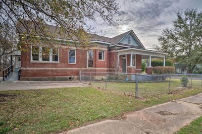 Pet-friendly Shreveport Home ~ 1 Mile to Downtown!
