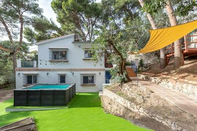Axarqu a in Malaga With 2 Bedrooms and 1 Bathrooms